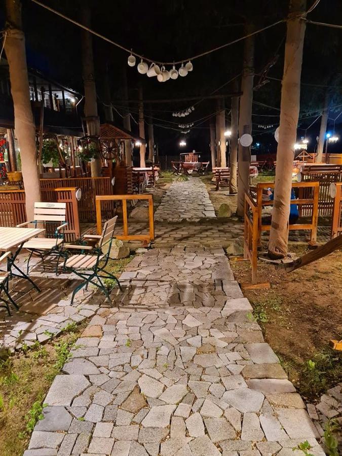 La Padure Ξενοδοχείο Brebu Εξωτερικό φωτογραφία