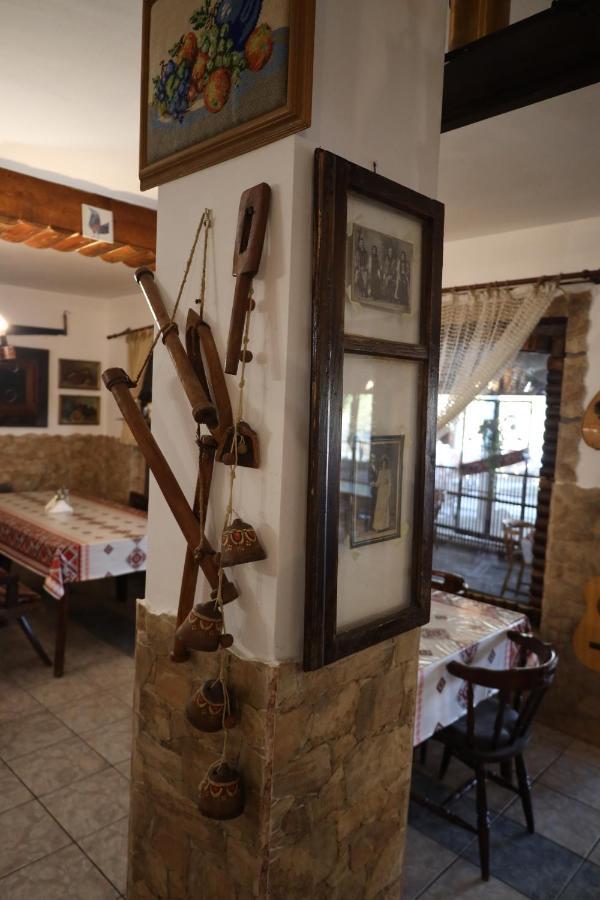 La Padure Ξενοδοχείο Brebu Εξωτερικό φωτογραφία