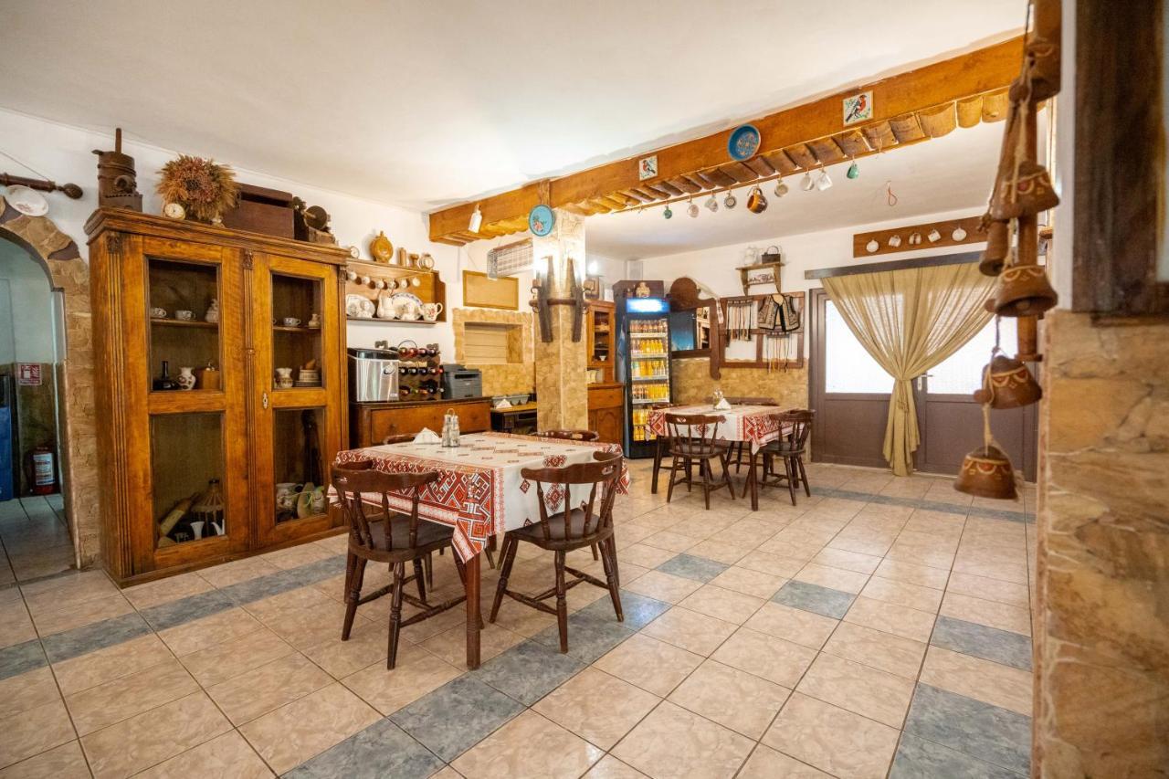 La Padure Ξενοδοχείο Brebu Εξωτερικό φωτογραφία