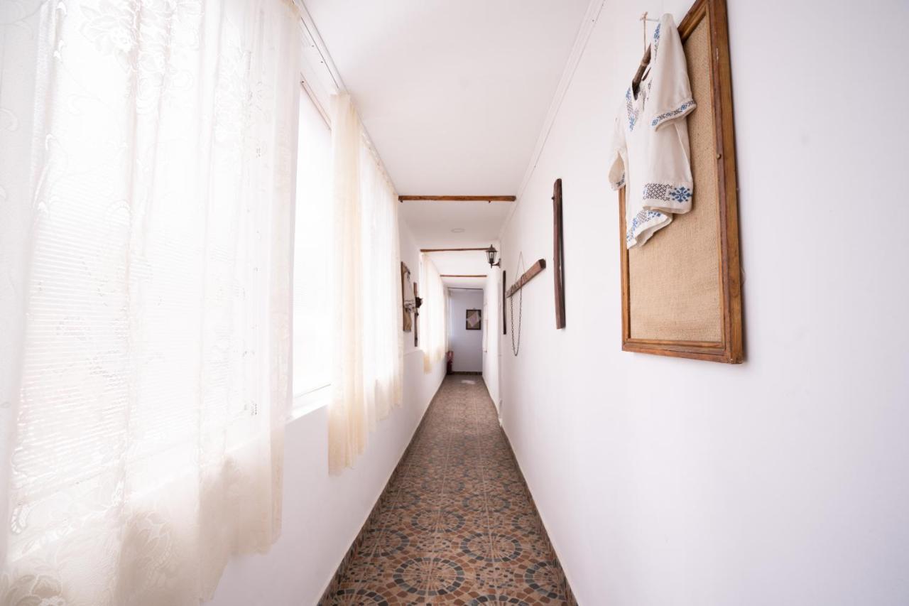 La Padure Ξενοδοχείο Brebu Εξωτερικό φωτογραφία